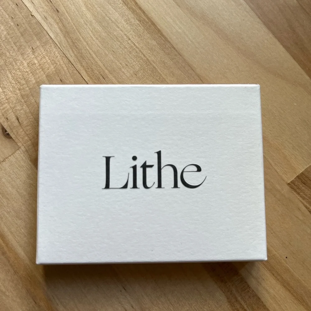 Lithe Eyeshadow Palette - Picture 2 of 4